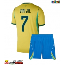 Camisa de Futebol Brasil Vinicius Junior #7 Equipamento Principal Infantil Mundo 2026 Manga Curta (+ Calças curtas)
